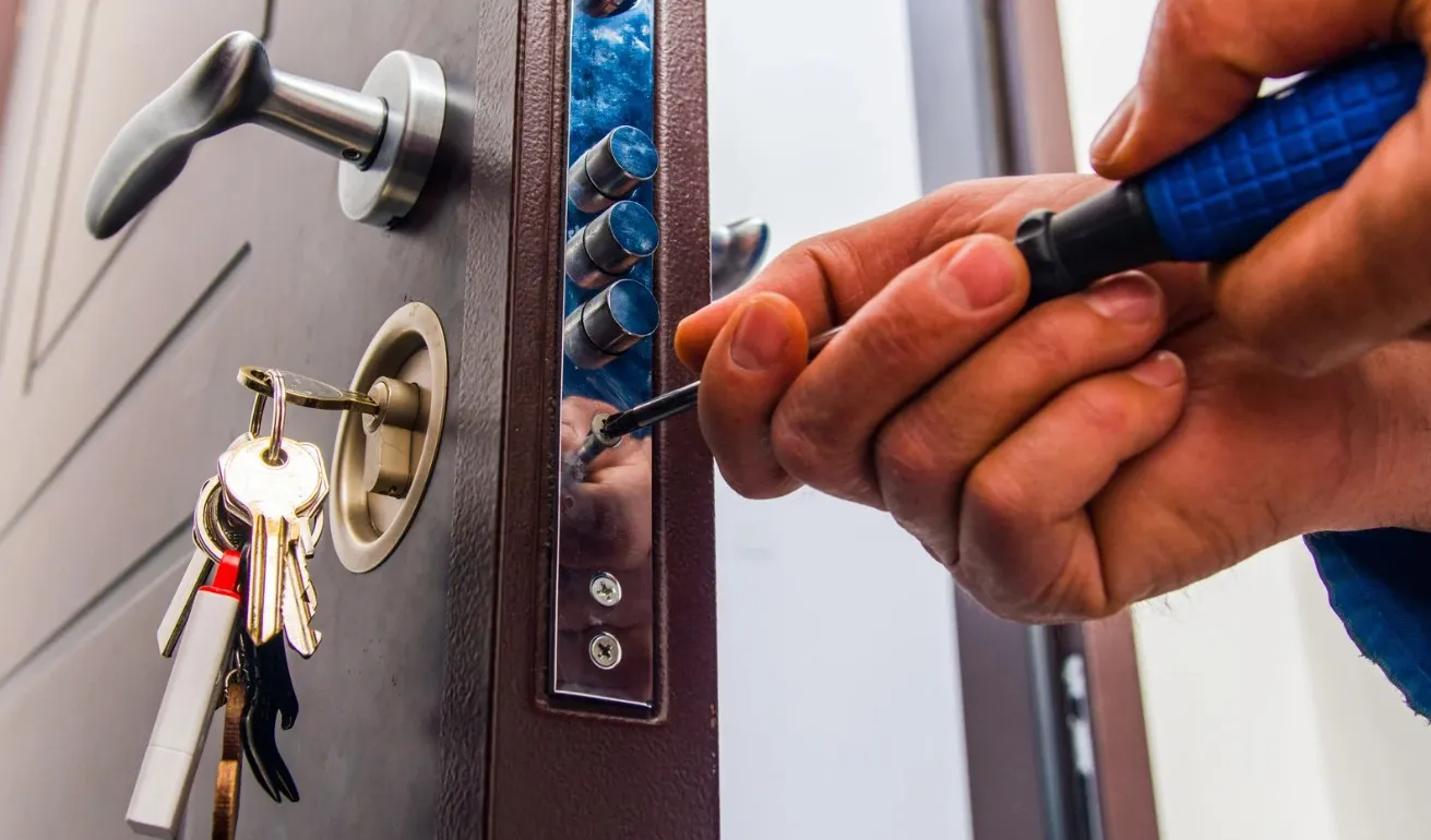ouvrir une porte sans clef